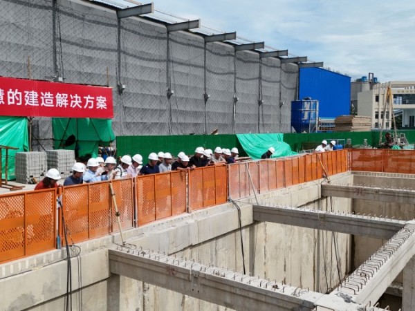 全國工程勘察設計大師王衛東、福建省勘察設計大師盧偉煌、上海市工程勘察設計大師楊石飛一行蒞臨參加智能全裝配式建造創新發展研討會